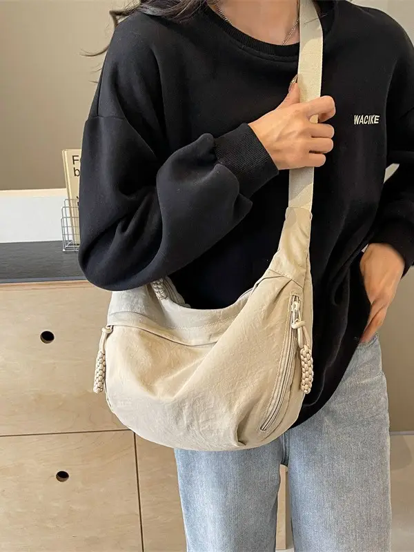 Women Crossbody Bag Large Capacity Commuting Sports Bag - Image 9