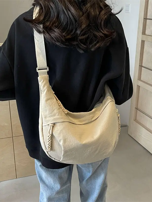 Women Crossbody Bag Large Capacity Commuting Sports Bag - Image 10