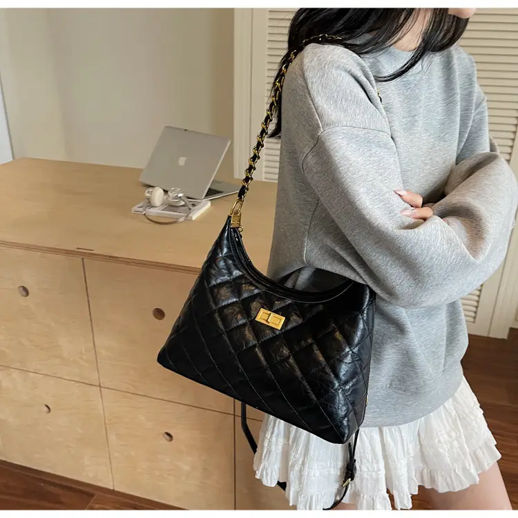 Silver Quilted Chain Tote Bag for Women 2025 — feature 27