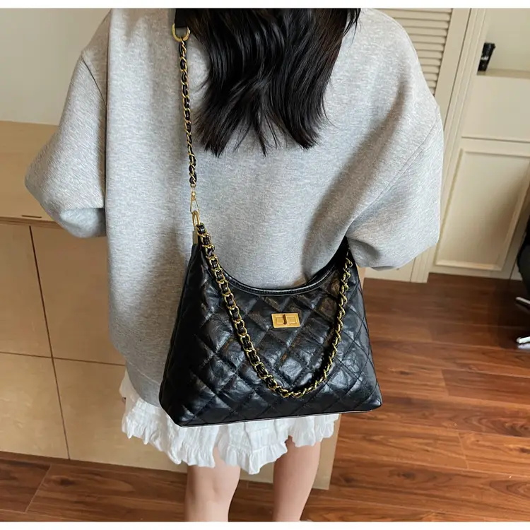 Silver Quilted Chain Tote Bag for Women 2025 — feature 28