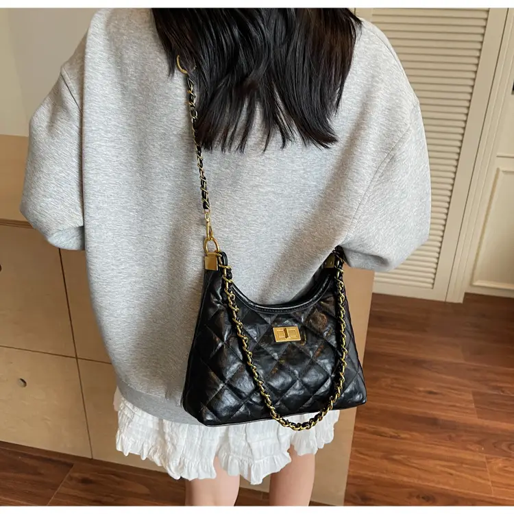 Silver Quilted Chain Tote Bag for Women 2025 — feature 31