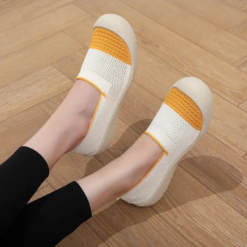 2026 Summer New Style Women's Old Beijing Cloth Shoes, Casual Fly-Knit Mesh Comfortable Non-Slip Soft-Soled Casual Mom Shoes - Image 7