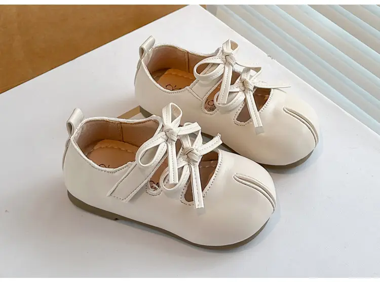 Little Girl Leather Shoes Princess Design 2025 — feature 10