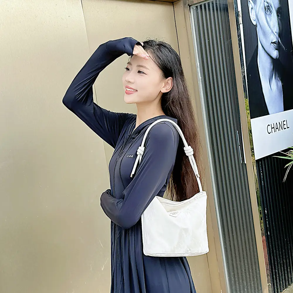 White Korean Style Women's Shoulder Bag 2025 — feature 18