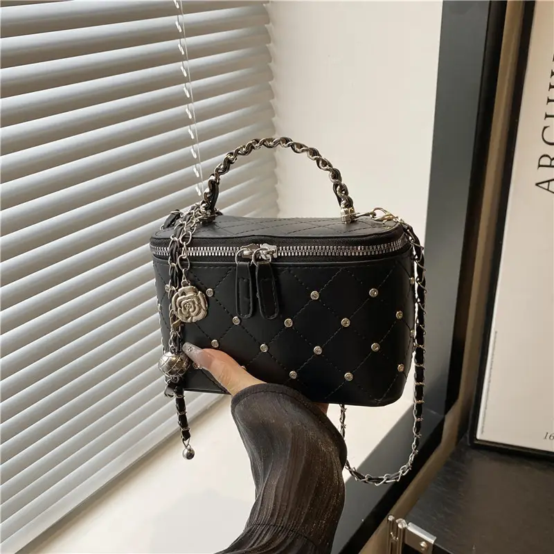 Trendy Textured Quilted Handbag for Women 2025 - Image 6