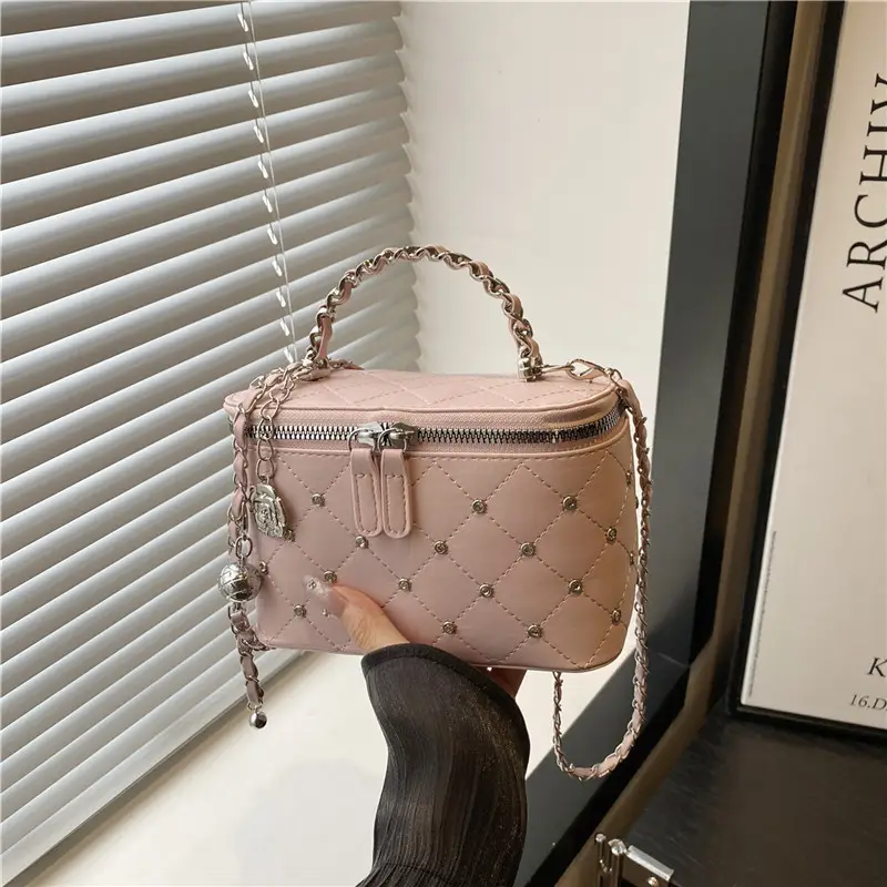 Trendy Textured Quilted Handbag for Women 2025 - Image 7