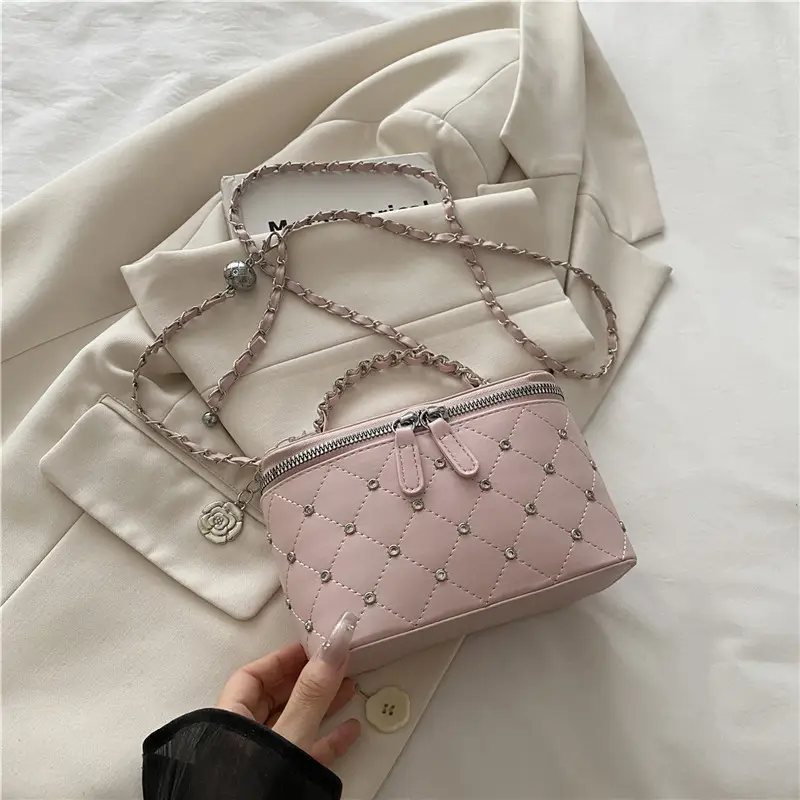Trendy Textured Quilted Handbag for Women 2025 - Image 2