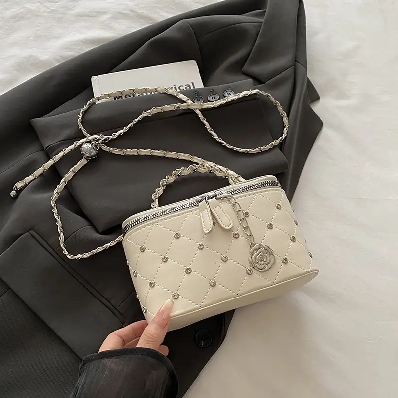 Trendy Textured Quilted Handbag for Women 2025 - Image 4