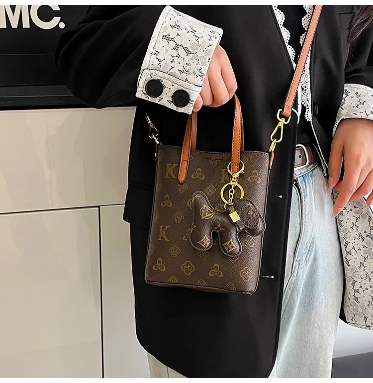 Luxury Retro Printed Mobile Phone Bag for Women — feature 12