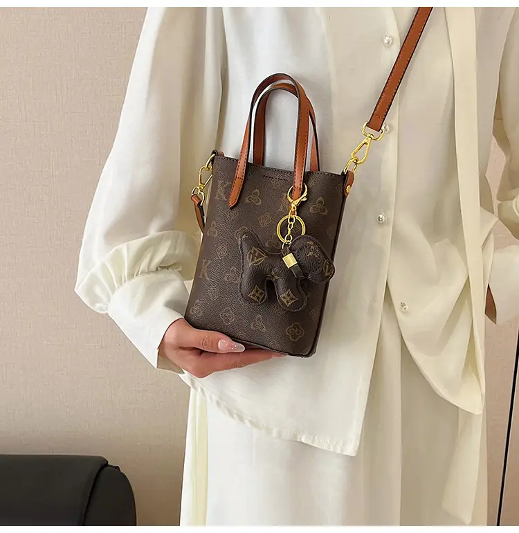 Luxury Retro Printed Mobile Phone Bag for Women — feature 13