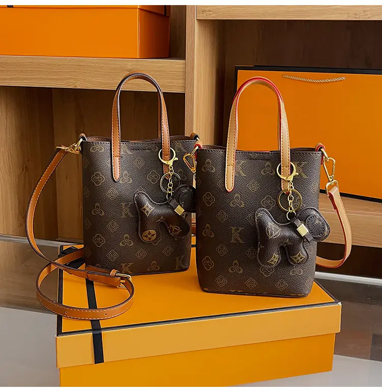 Luxury Retro Printed Mobile Phone Bag for Women — feature 15