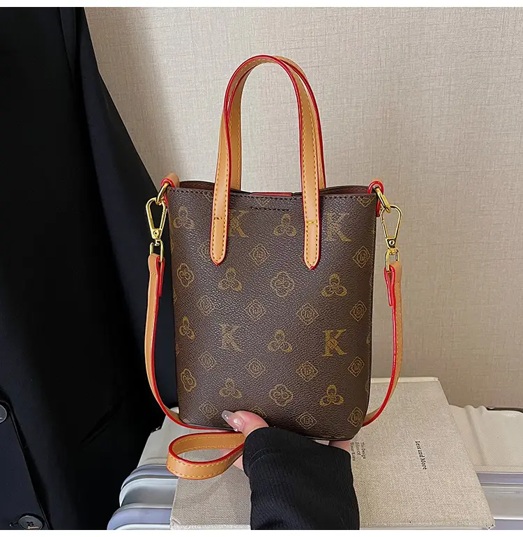 Luxury Retro Printed Mobile Phone Bag for Women — feature 16