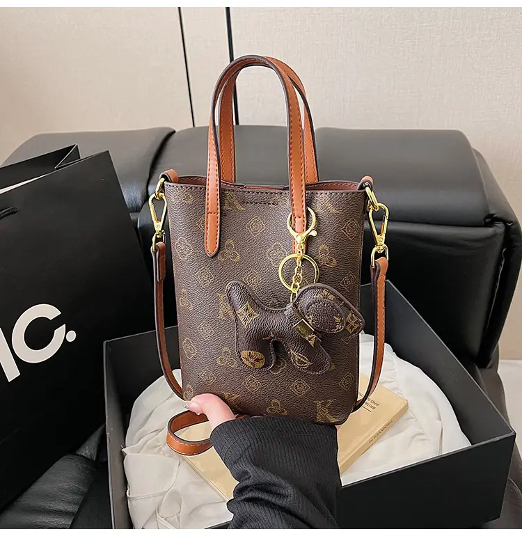 Luxury Retro Printed Mobile Phone Bag for Women — feature 17