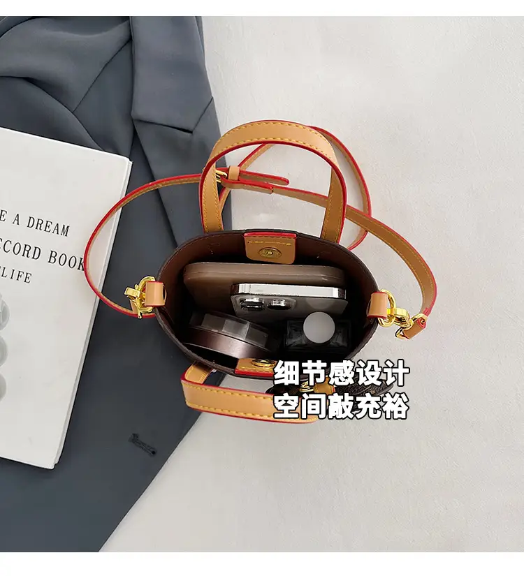 Luxury Retro Printed Mobile Phone Bag for Women — feature 9
