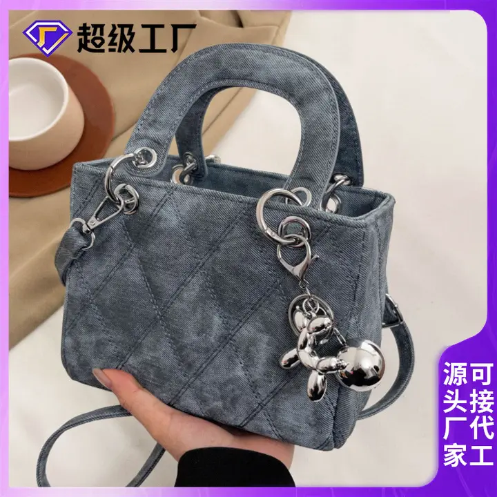 Luxury Grey Quilted Shoulder Bag with Chain Detail - Image 5