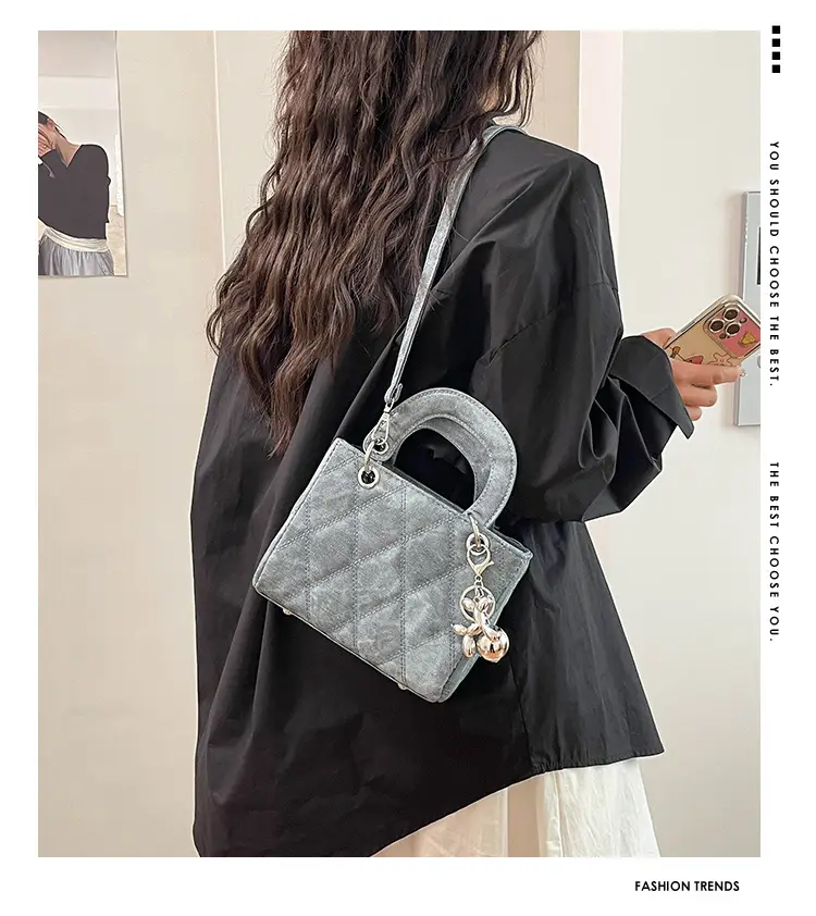 Luxury Grey Quilted Shoulder Bag with Chain Detail — feature 1
