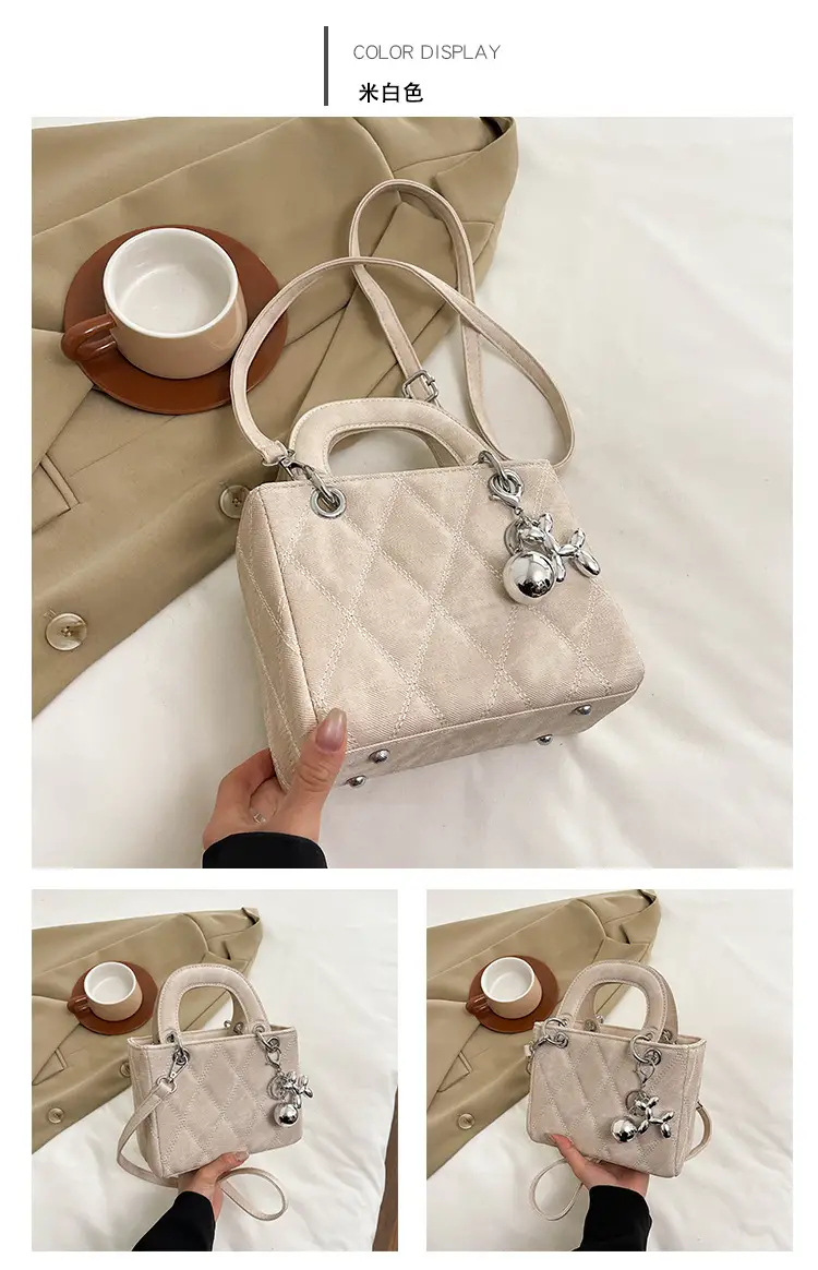 Luxury Grey Quilted Shoulder Bag with Chain Detail — feature 16