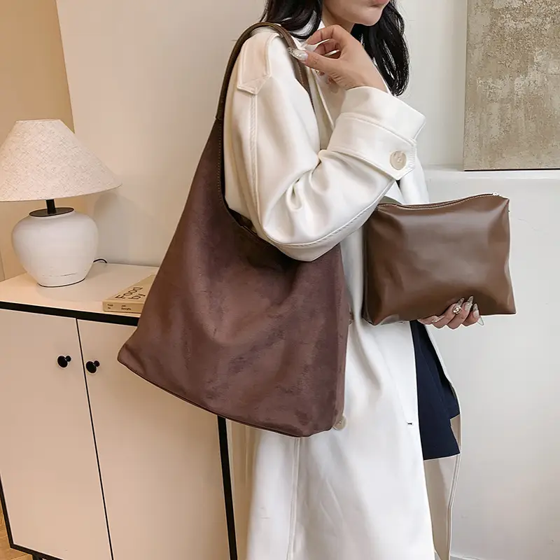 Large Capacity Velvet Shoulder Bag for Women 2025 Autumn - Image 6