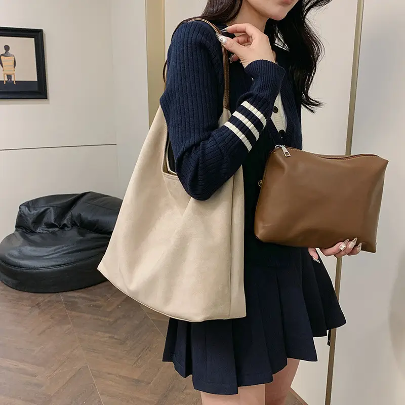Large Capacity Velvet Shoulder Bag for Women 2025 Autumn - Image 8