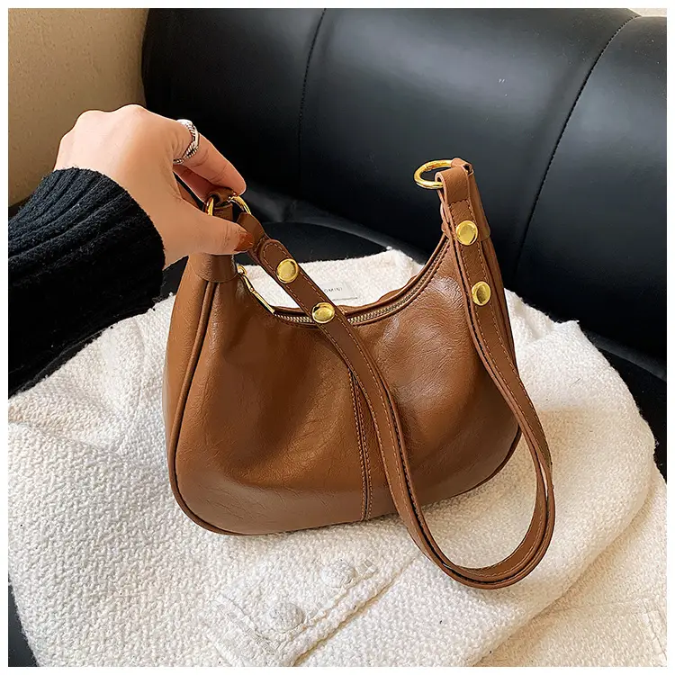 Retro Brown Leather Shoulder Bag Women 2025 — feature 10