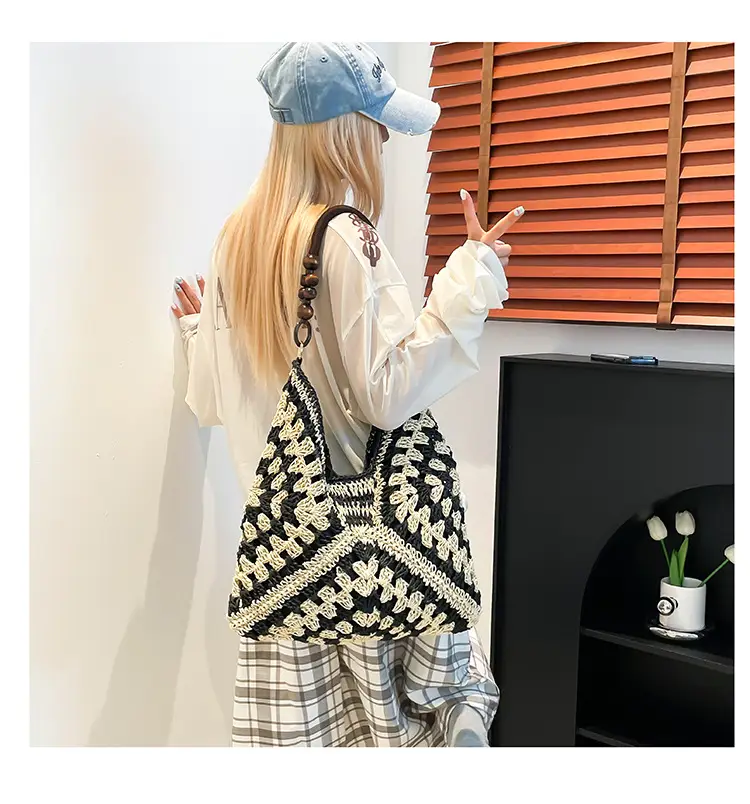 Women Straw Woven Bag Seaside Beach Hollow Shoulder Tote 2026 — feature 9