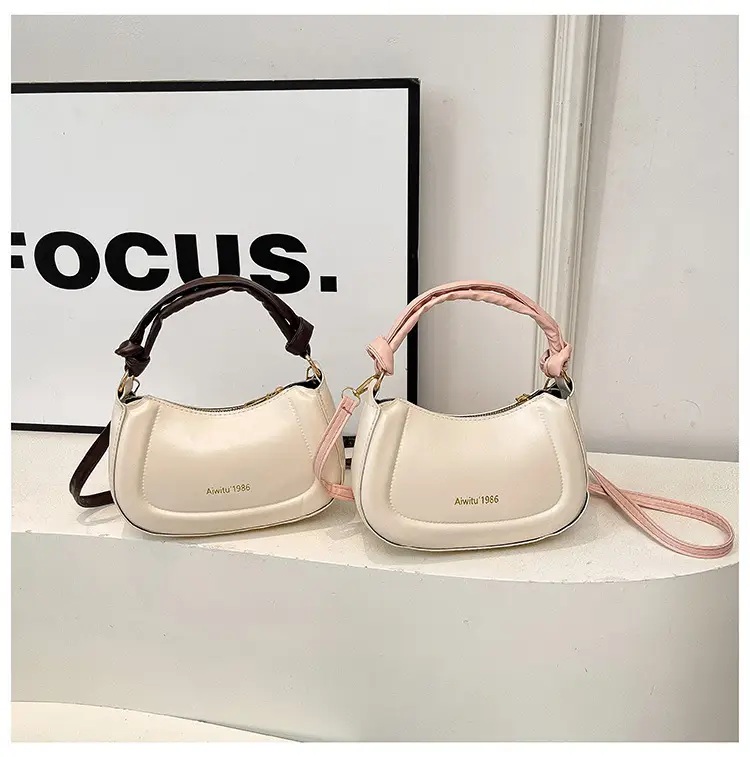French Retro Niche Commuter Bag Cream 2025 — feature 17