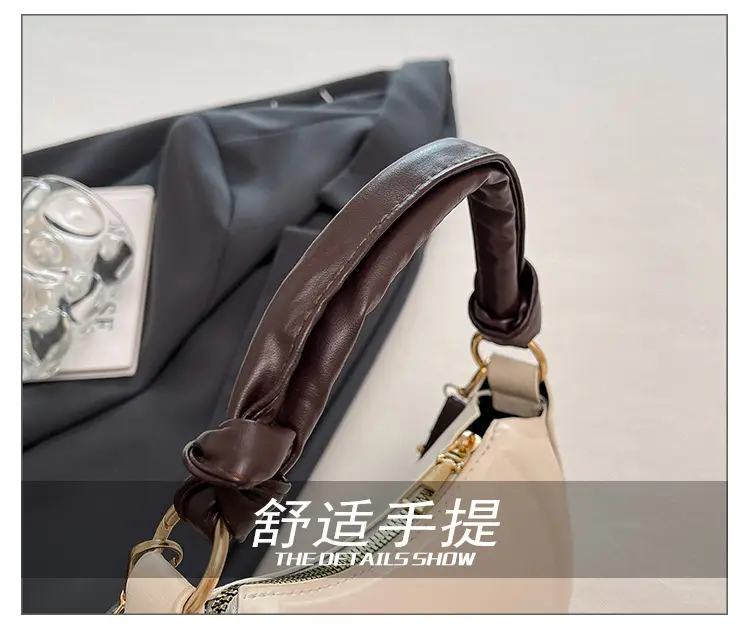 French Retro Niche Commuter Bag Cream 2025 — feature 6