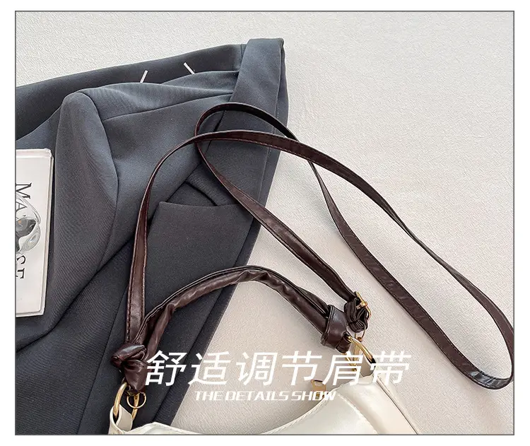 French Retro Niche Commuter Bag Cream 2025 — feature 7