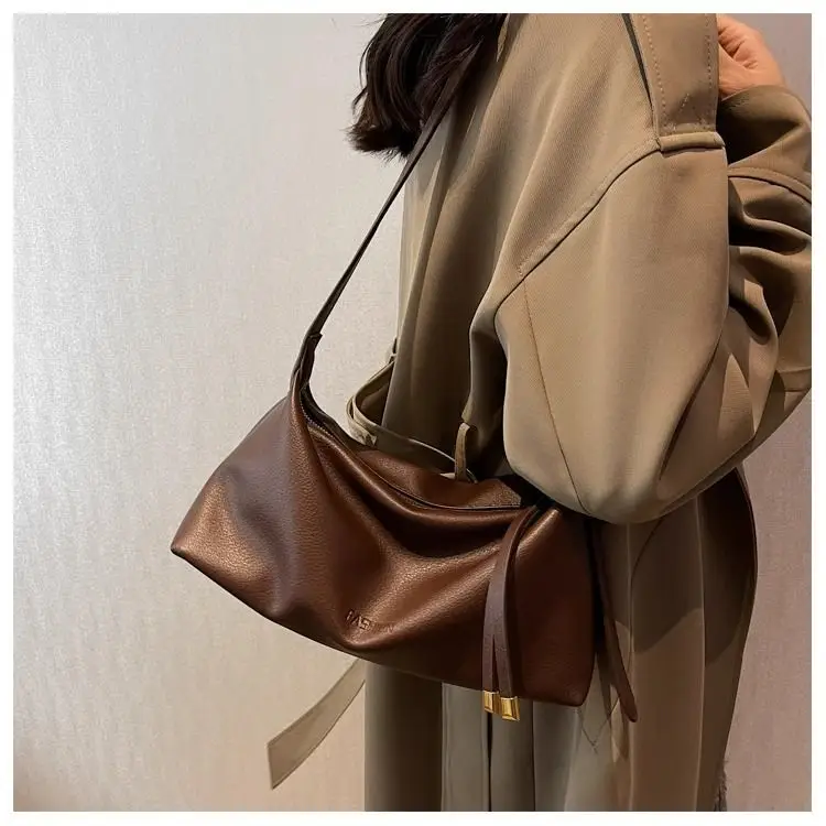 Women's Brown Leather Crossbody Bag with Gold Ring — feature 15