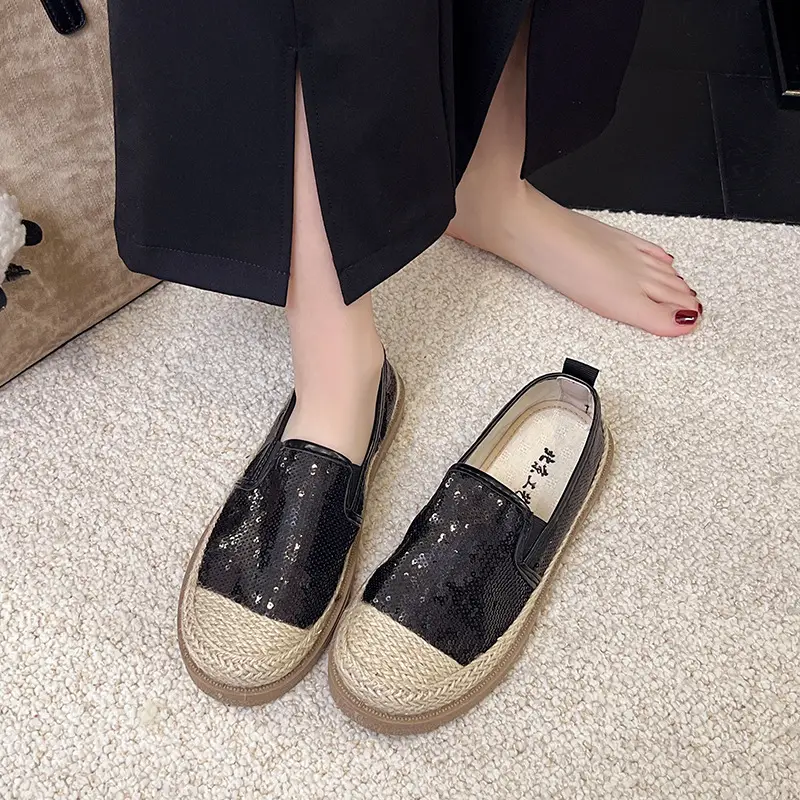 2026 Summer Women's Slip-On Loafers New Versatile Korean Style Lazy Loafers Breathable Sequin Casual Shoes - Image 4