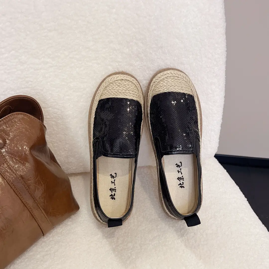 2026 Summer Women's Slip-On Loafers New Versatile Korean Style Lazy Loafers Breathable Sequin Casual Shoes - Image 2