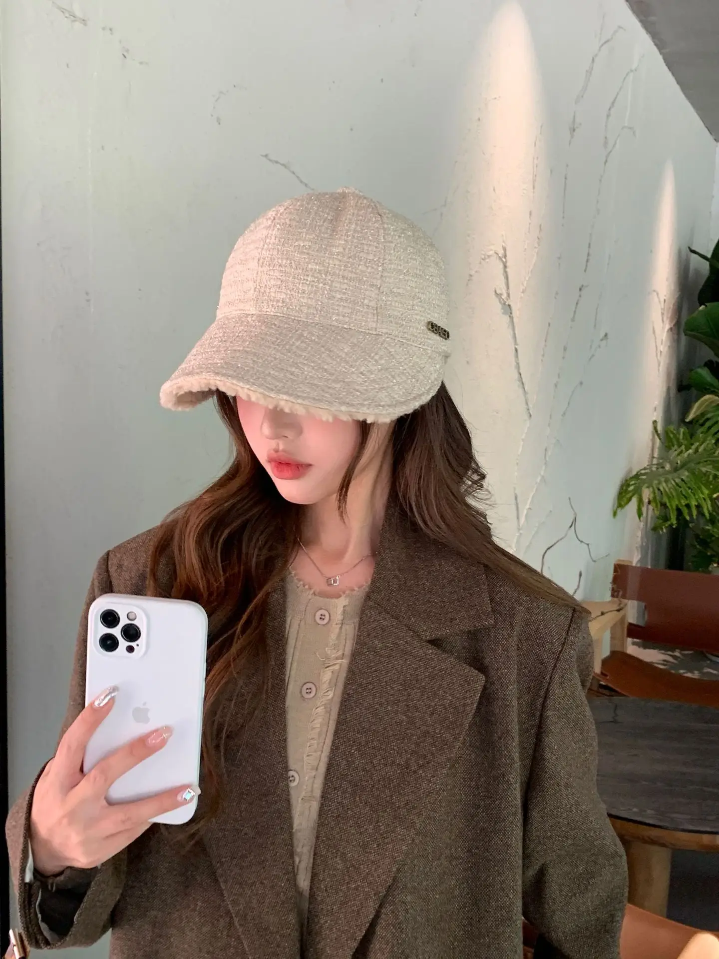 Women Wool Duckbill Cap with Large Brim Cream — feature 10