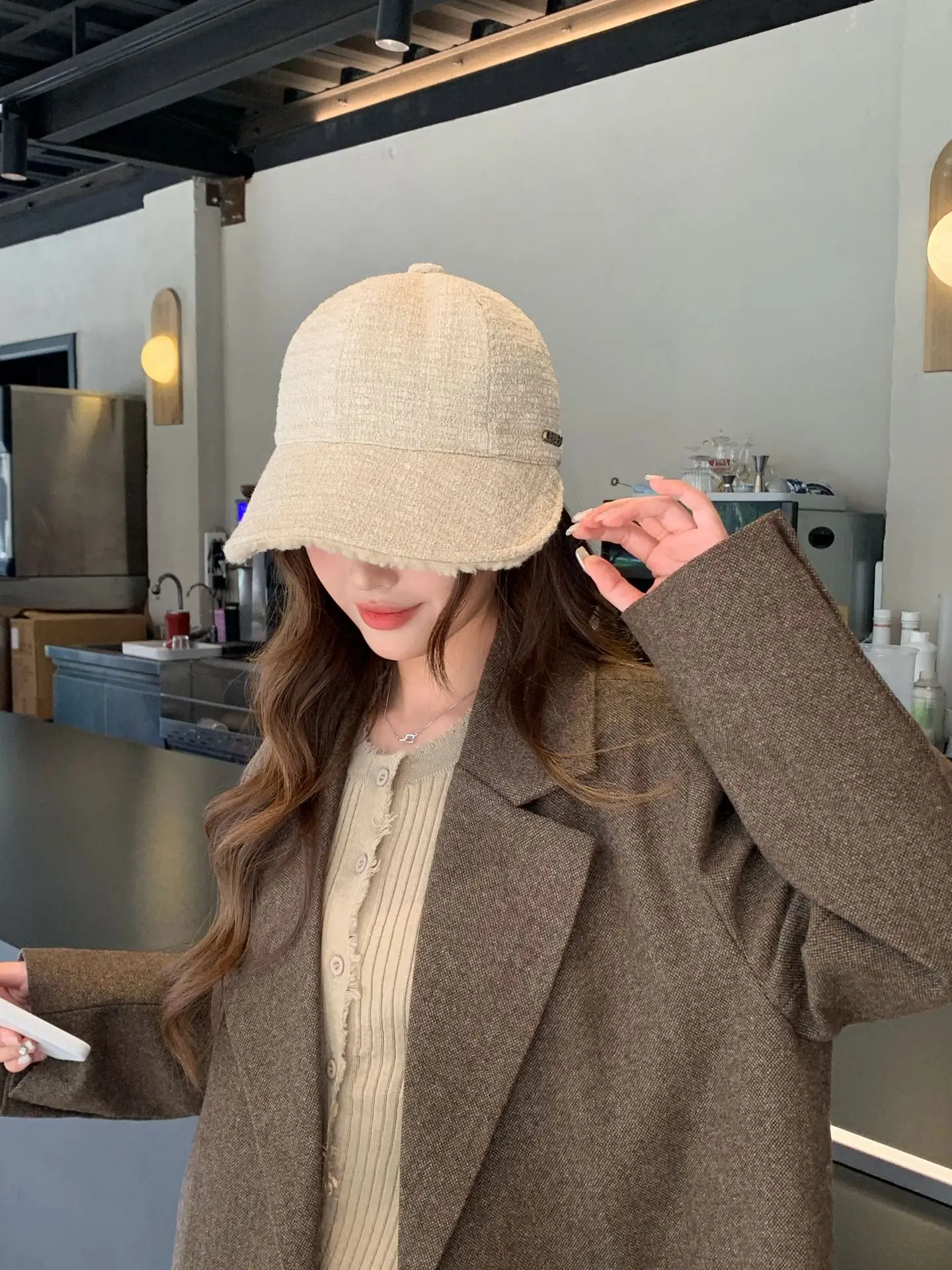 Women Wool Duckbill Cap with Large Brim Cream — feature 8