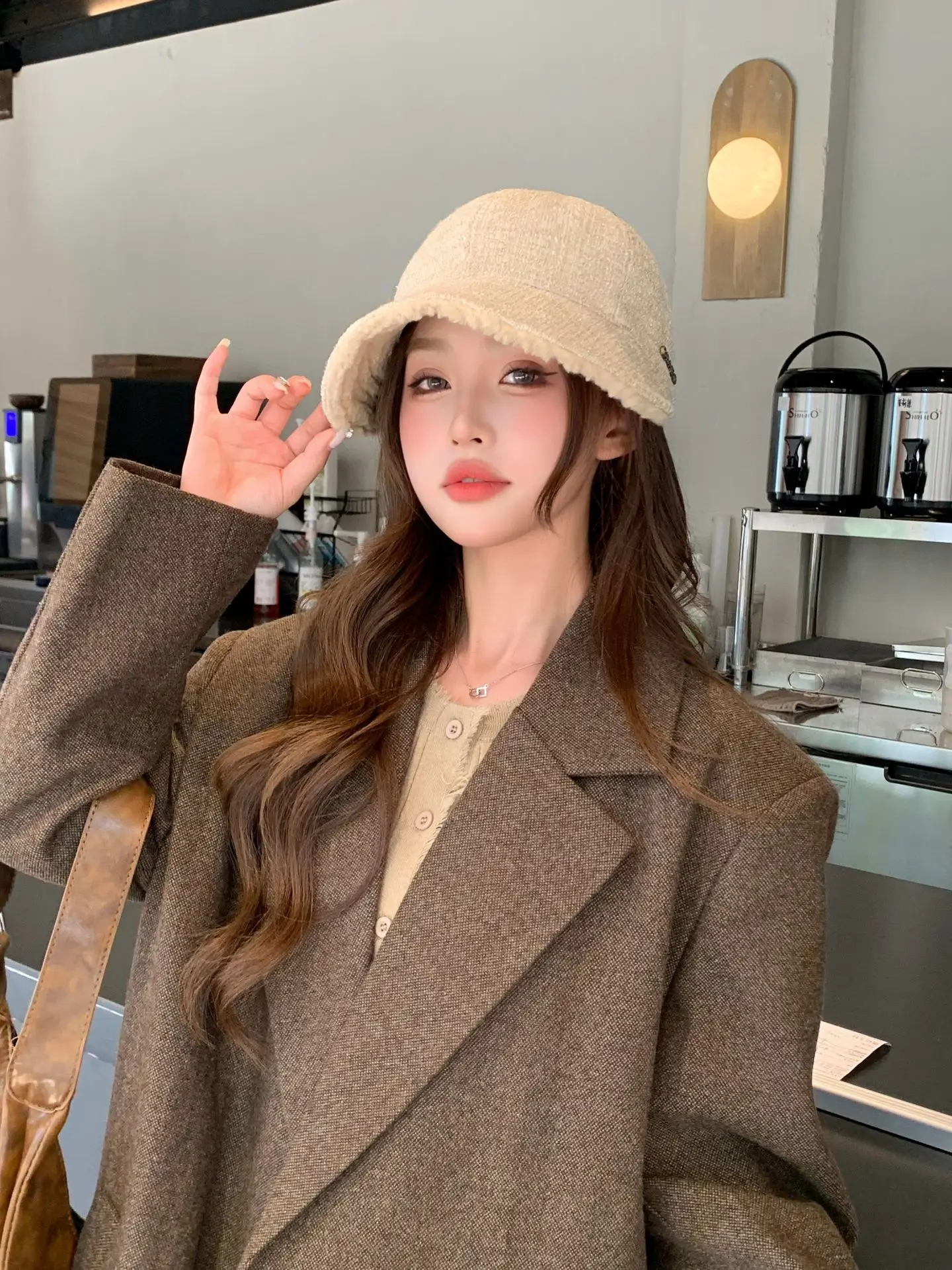 Women Wool Duckbill Cap with Large Brim Cream — feature 9
