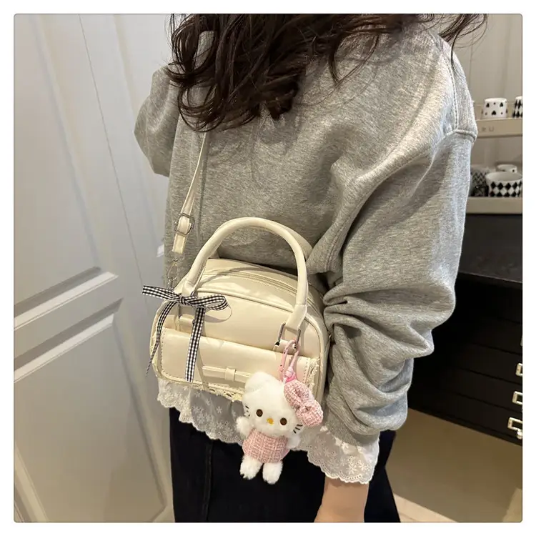 Cute Cartoon Boston Bag 2025 Summer New Large Capacity Textured Shoulder Crossbody Bag — feature 20