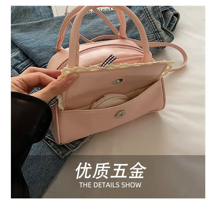 Cute Cartoon Boston Bag 2025 Summer New Large Capacity Textured Shoulder Crossbody Bag — feature 7