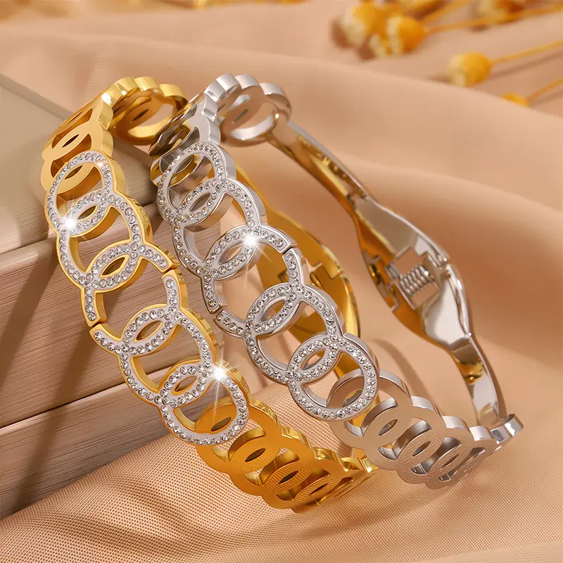 Titanium Bracelet Lucky Five-Ring Diamond Couple's Open Full Diamond Light Luxury High-End - Image 4