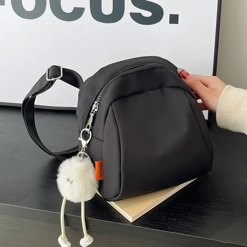 Lightweight Nylon Niche Shoulder Bag for Women - Image 2