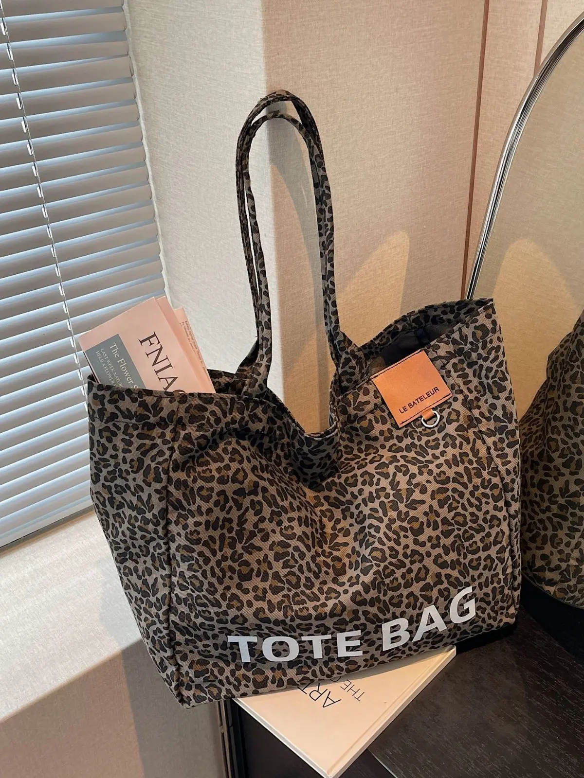 Leopard Print Large Capacity Women's Canvas Tote Bag - Image 7