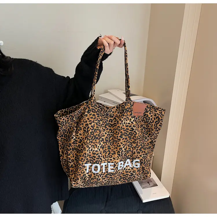 Leopard Print Large Capacity Women's Canvas Tote Bag — feature 16