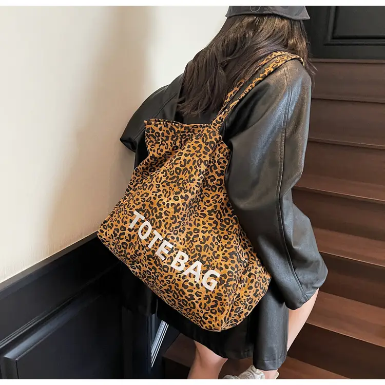Leopard Print Large Capacity Women's Canvas Tote Bag — feature 19