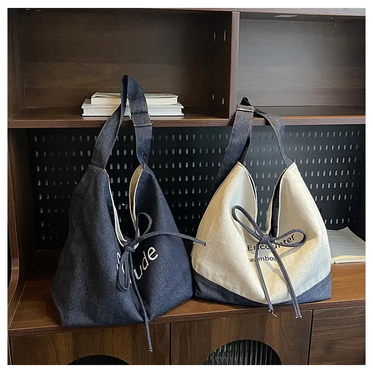 Women's Large Capacity Cloth Shoulder Crossbody Bag — feature 1