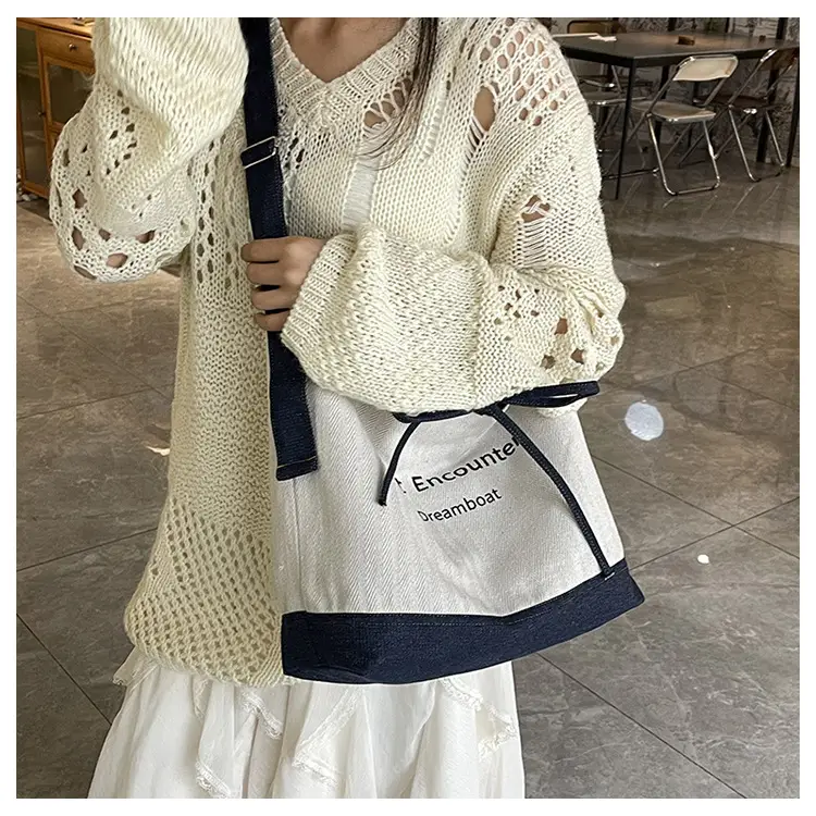 Women's Large Capacity Cloth Shoulder Crossbody Bag — feature 8