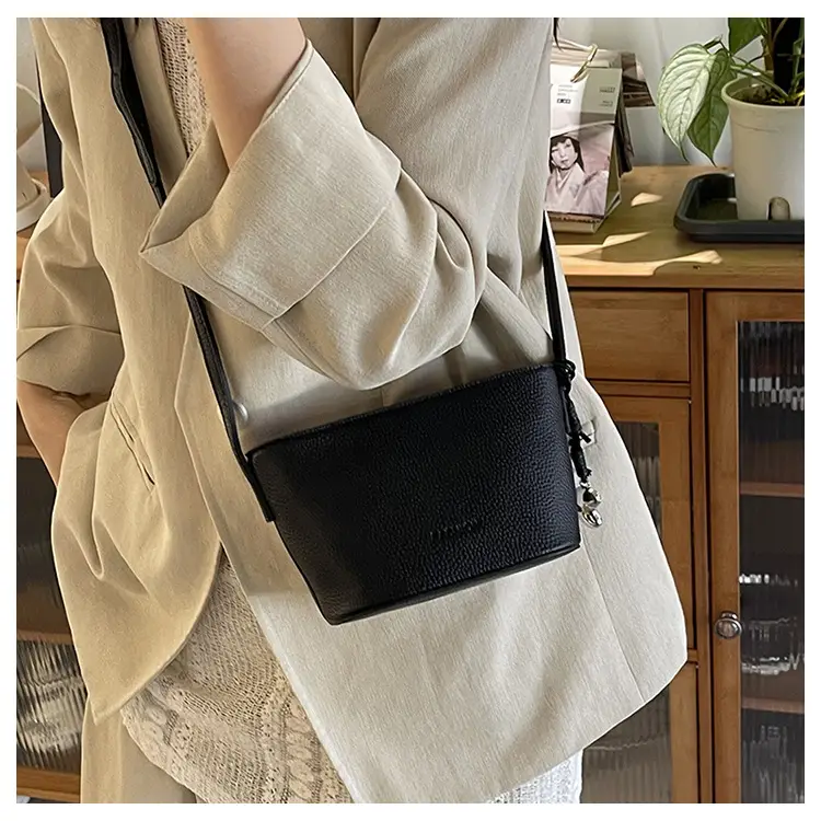Red Korean Style Shoulder Crossbody Bag for Women — feature 14