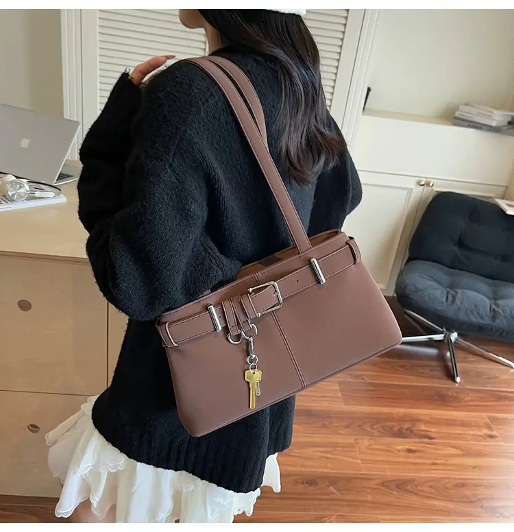 Pink Leather Shoulder Bag for Women 2025 — feature 17
