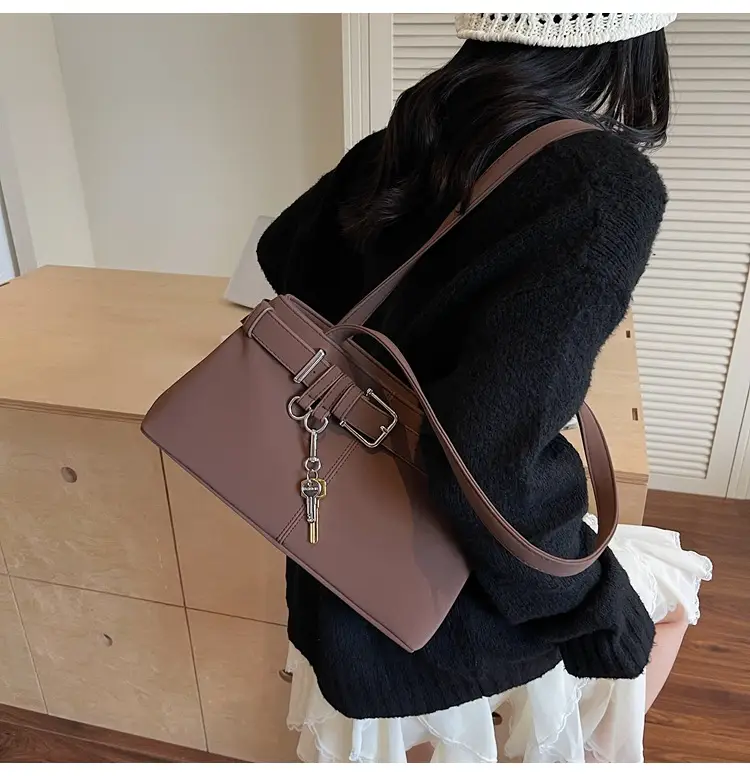 Pink Leather Shoulder Bag for Women 2025 — feature 18