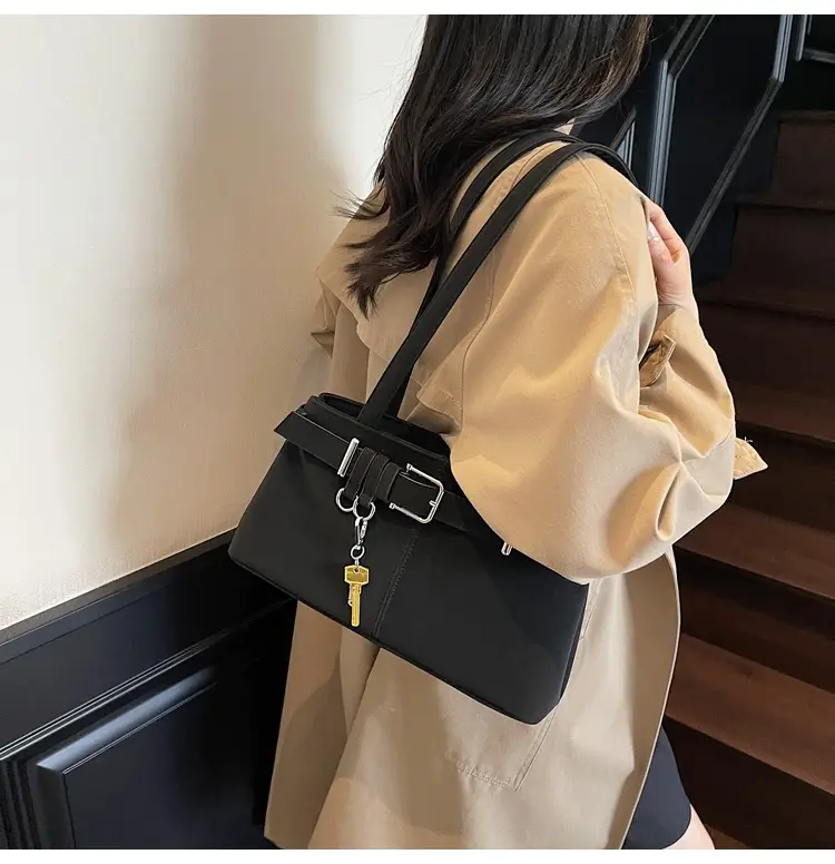 Pink Leather Shoulder Bag for Women 2025 — feature 28