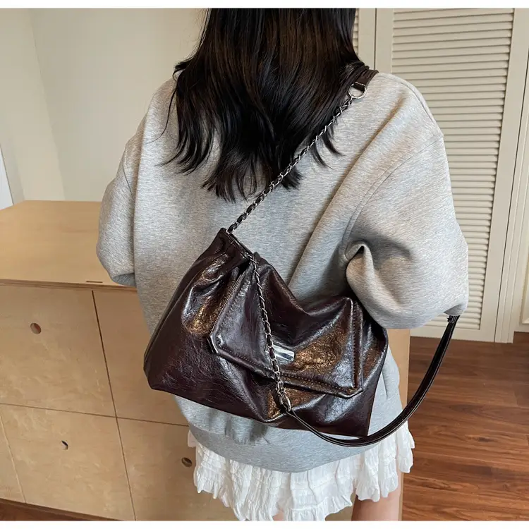 White Chain Crossbody Bag for Women 2025 — feature 20