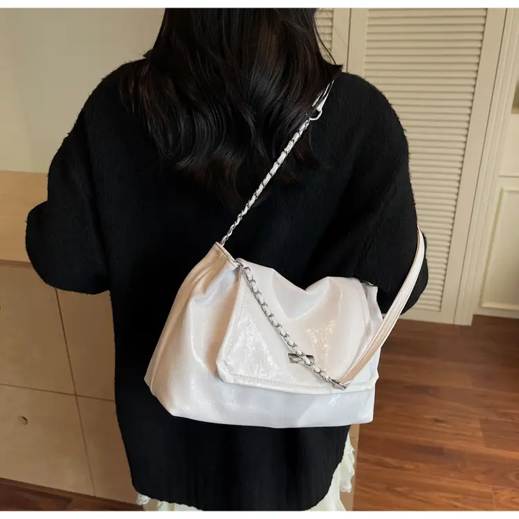 White Chain Crossbody Bag for Women 2025 — feature 22