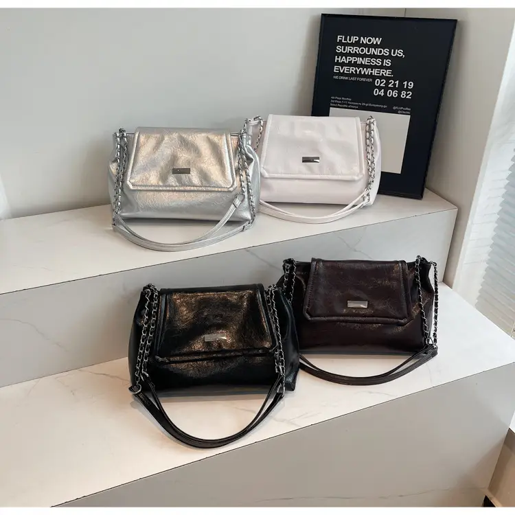 White Chain Crossbody Bag for Women 2025 — feature 9